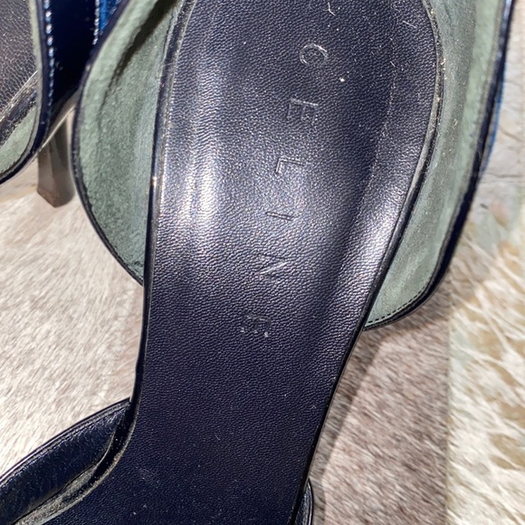 Authentic Celine navy velvet rounded toe heels - Picture 6 of 6